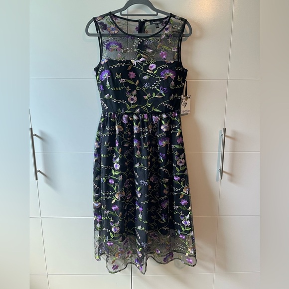 NWT Kensie Embroidered Mesh Cocktail Dress Size 4 - Picture 12 of 16